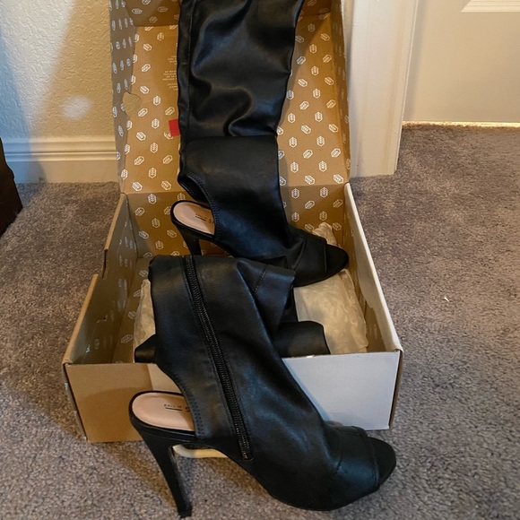 New!Call It Spring Onadodien Black Over the Knee Boots size 6 or make an offer - Picture 2 of 6